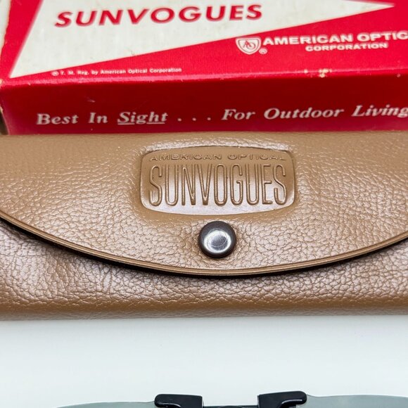 American Optical Sunvogues Clips On Sunglasses - Picture 4 of 8